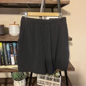 Lululemon Pace Breaker Lined Short Size M